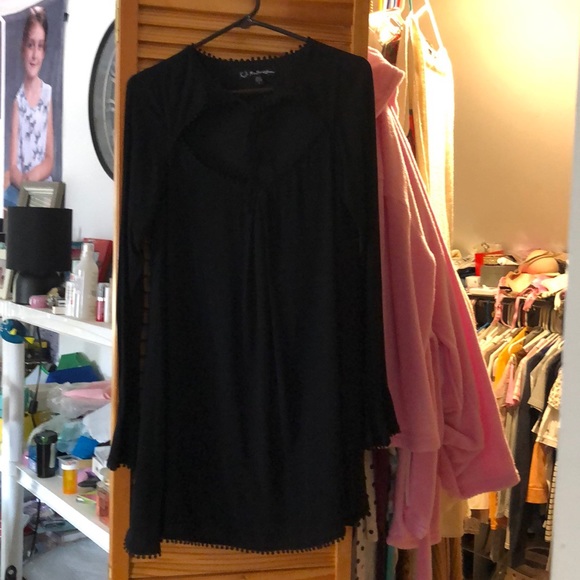 Love of lemons 🍋Dress size small - Picture 2 of 9